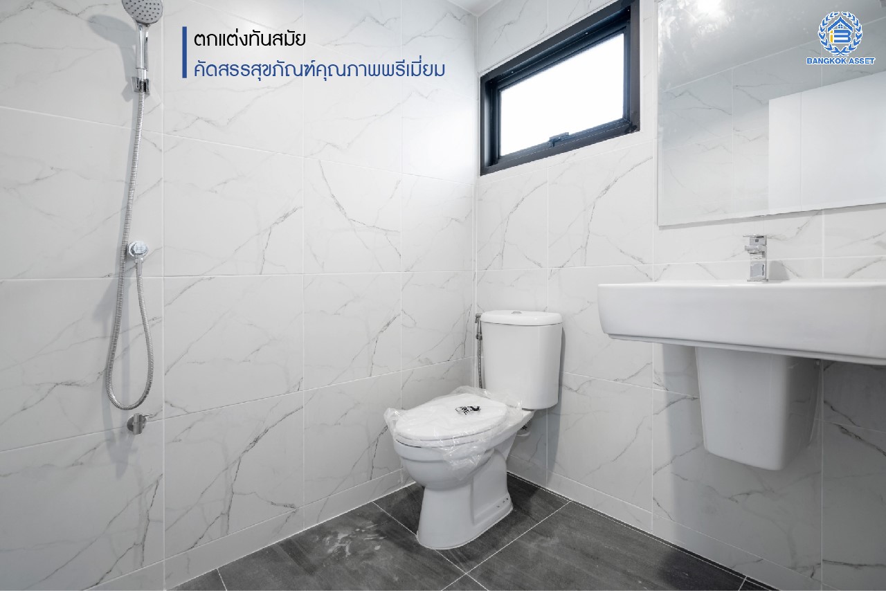 บ้านมือสองตกแต่งใหม่ ทำเลใจกลางเมือง ม.บ้านประชาชื่น ประชาชื่น-สามัคคี เนื้อที่ 60 ตร.ว. ฟังก์ชัน 3 ห้องนอน 2 ห้องน้ำ 2 ที่จอดรถ บนทำเลเดินทางสะดวก เชื่อมต่อหลายเส้นทาง ใกล้เดอะมอลล์งามวงศ์วาน เซ็นทรัลแจ้งวัฒนะ ทางด่วน และรถไฟฟ้า (สายสีชมพู)